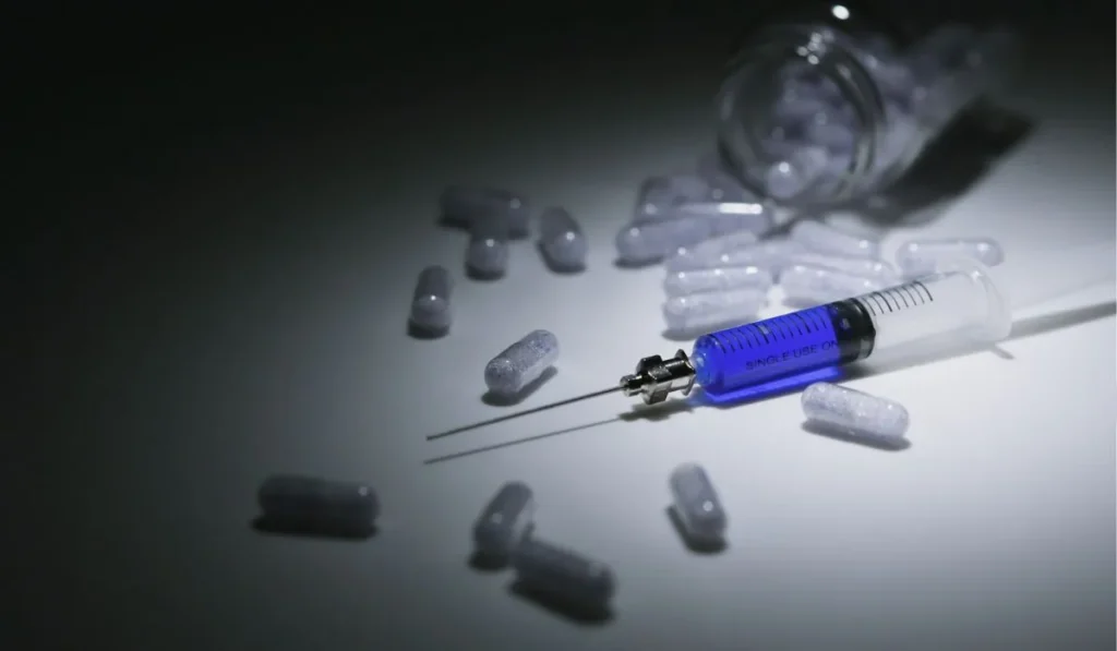syringe needle that contains drug - Lynk Diagnostics syringe needle that contains drug